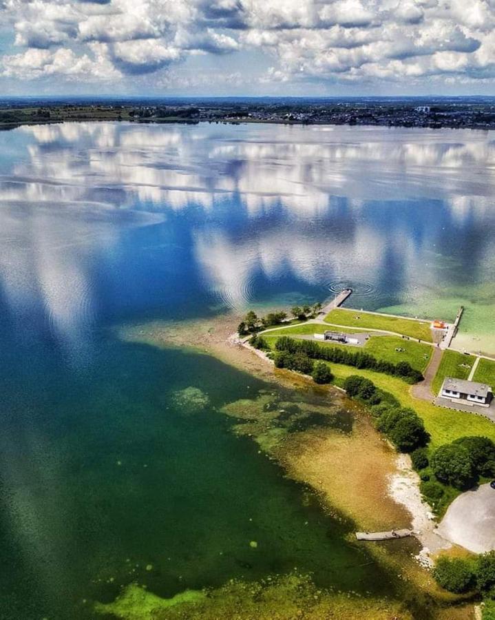 Bearstone House Apartment Loughrea ภายนอก รูปภาพ